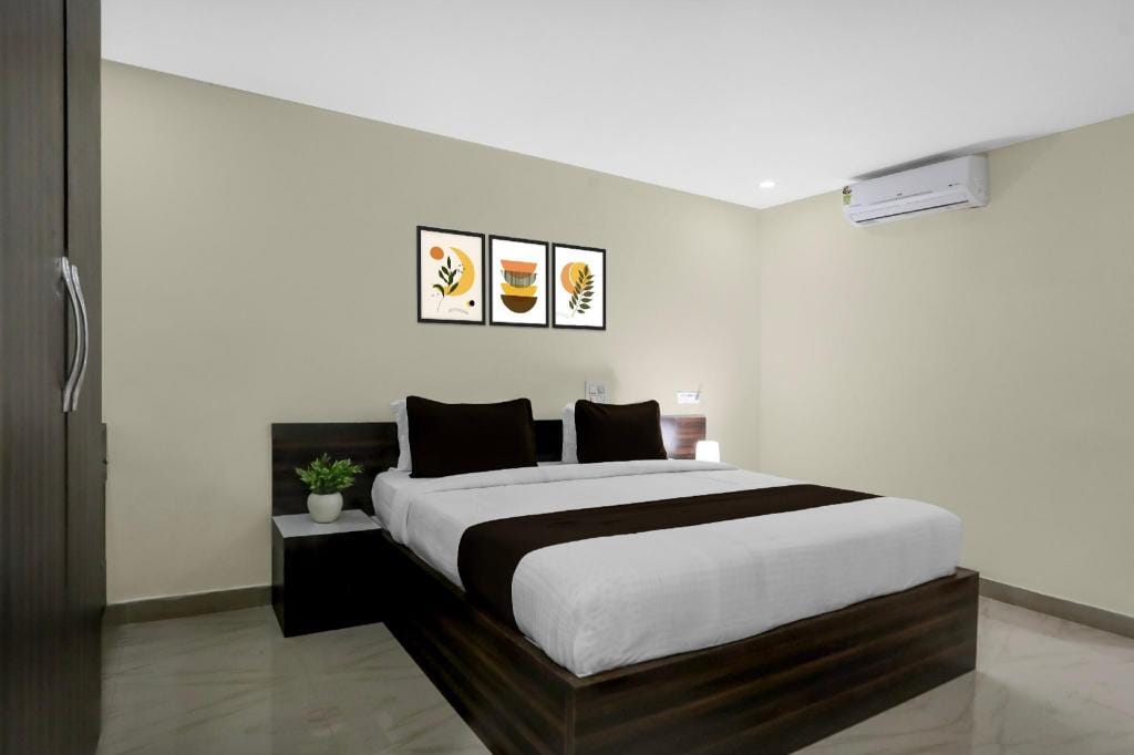 Hotel near Amaravati temple area