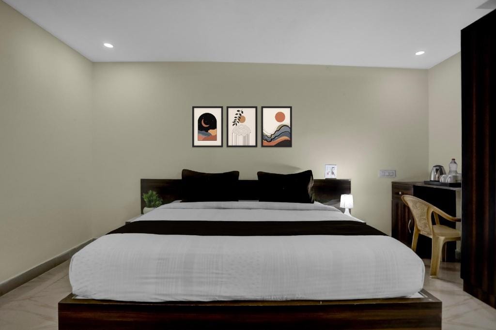 Hotel near temple visits in Amaravati